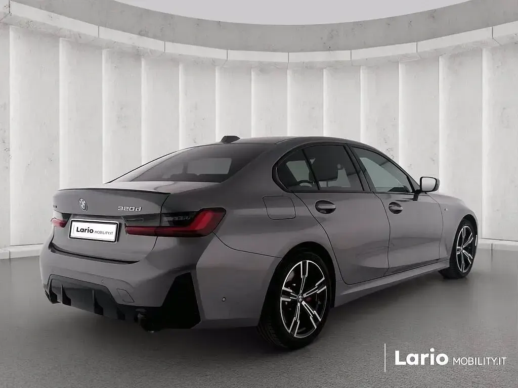 Usata BMW 320 M Sport 190 CV (139 kW) 2025 Skyscraper grey metallic Berlina