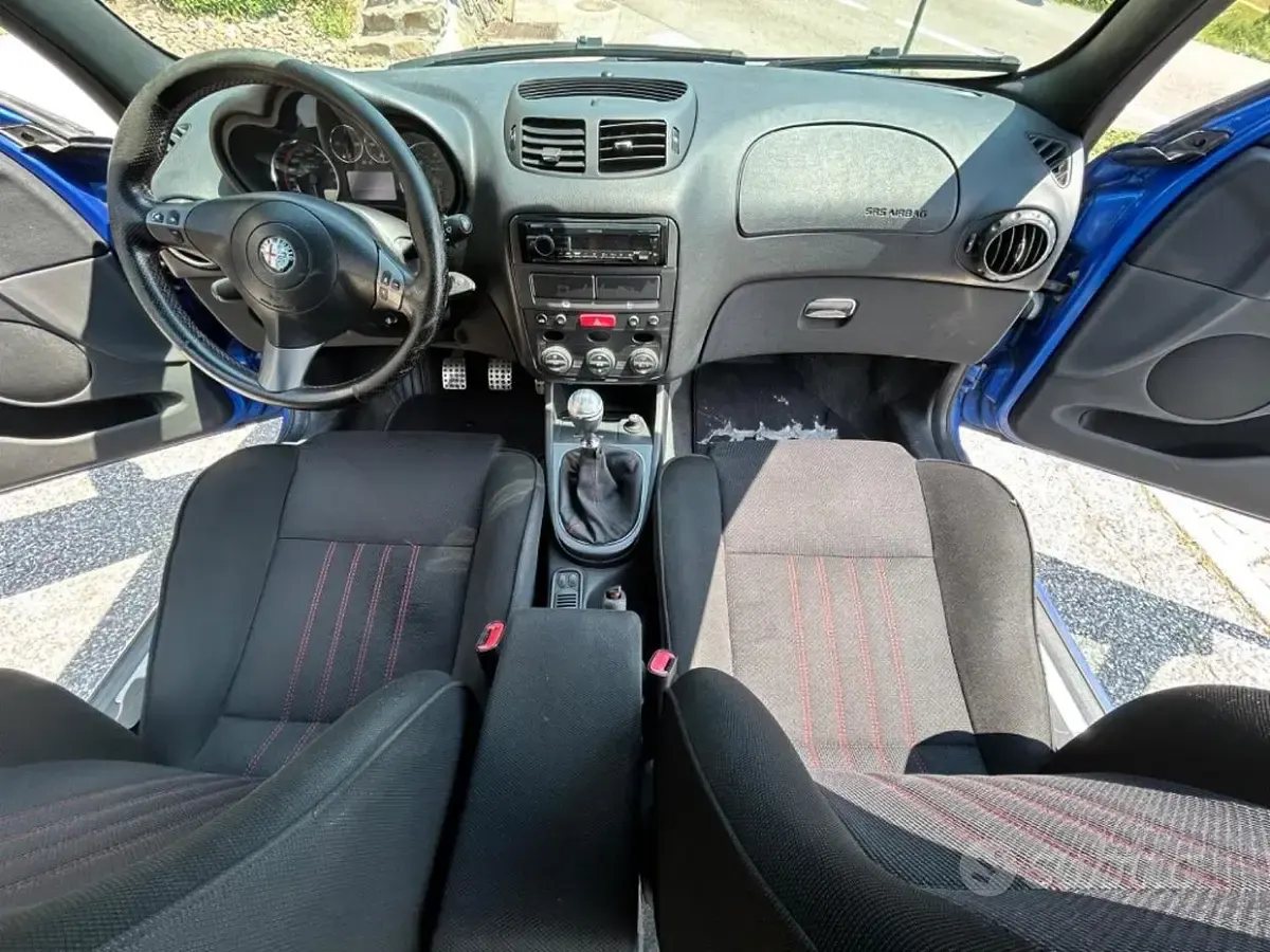 Usata Alfa Romeo 147 150 CV (110 kW) 2009 Bluazzurro Utilitaria