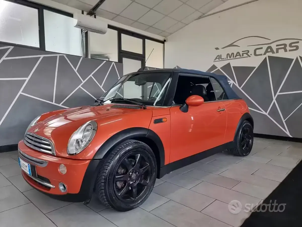 Usata Mini Cooper Cabriolet 116 CV (85 kW) 2004 Arancione Cabrio