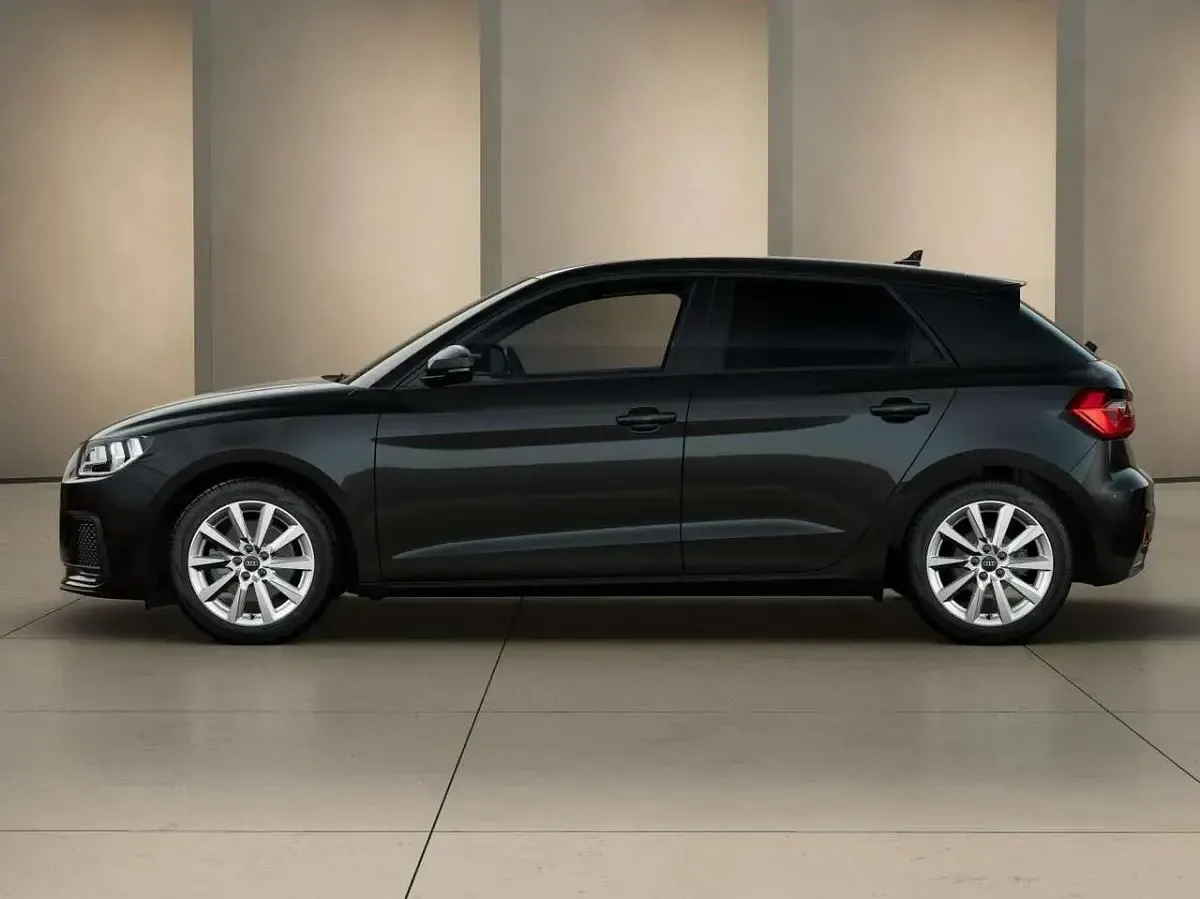 Usata Audi A1 Sportback Advanced Plus 116 CV (85 kW) 2025 Nero metallizzato Utilitaria