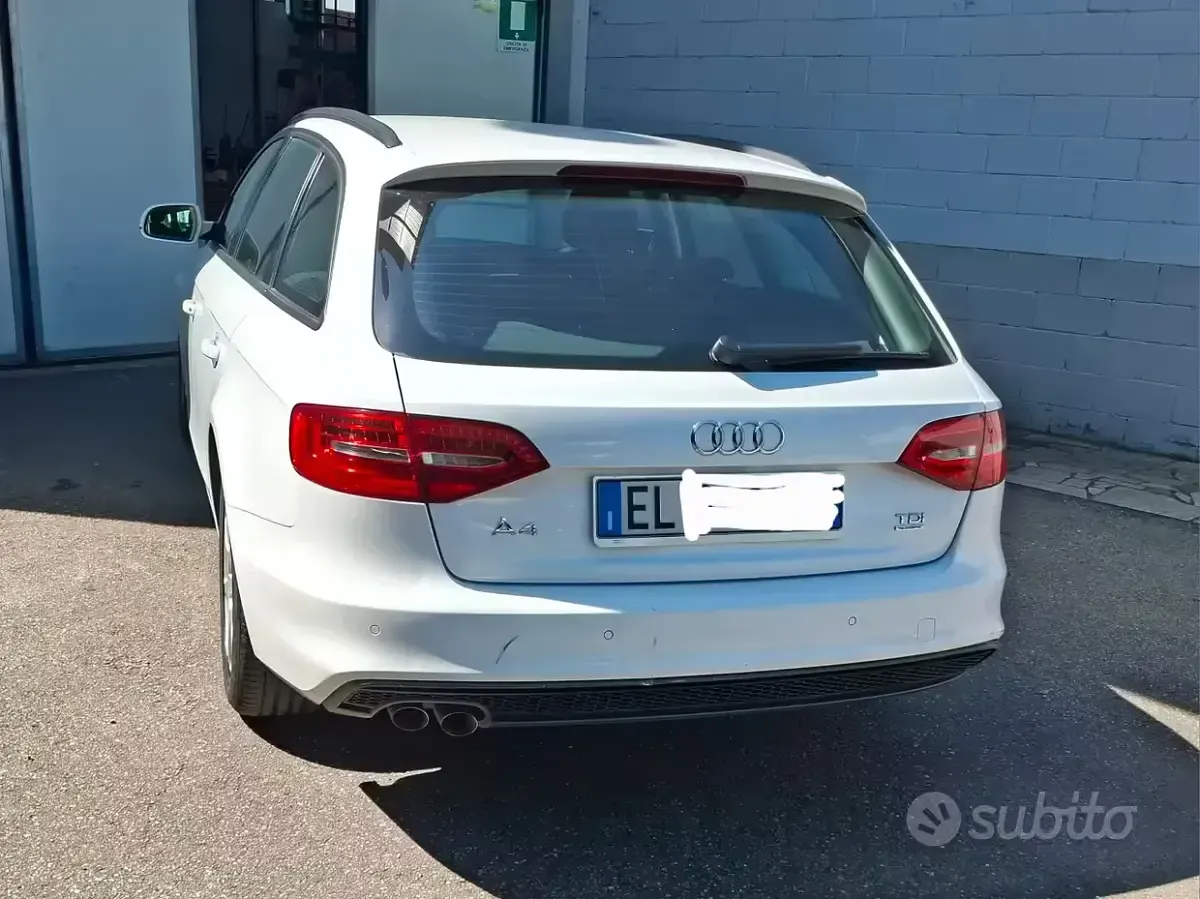 Usata Audi A4 143 CV (105 kW) 2012 Bianco Station wagon