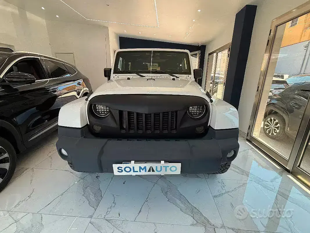 Usata Jeep Wrangler Rubicon 2012 Bianco SUV