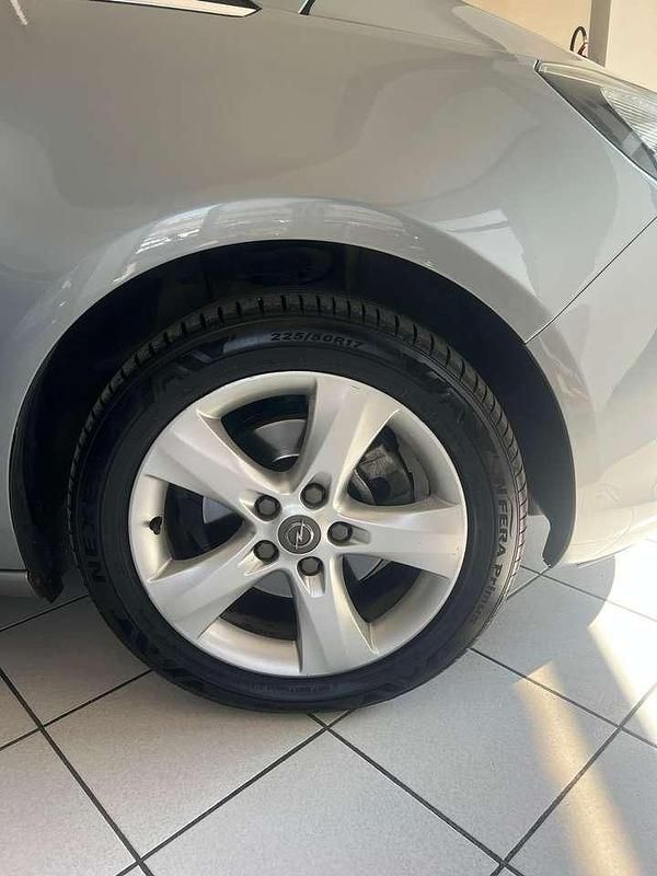 Usata Opel Zafira Tourer Cosmo 131 CV (96 kW) 2013 Grigio Monovolume