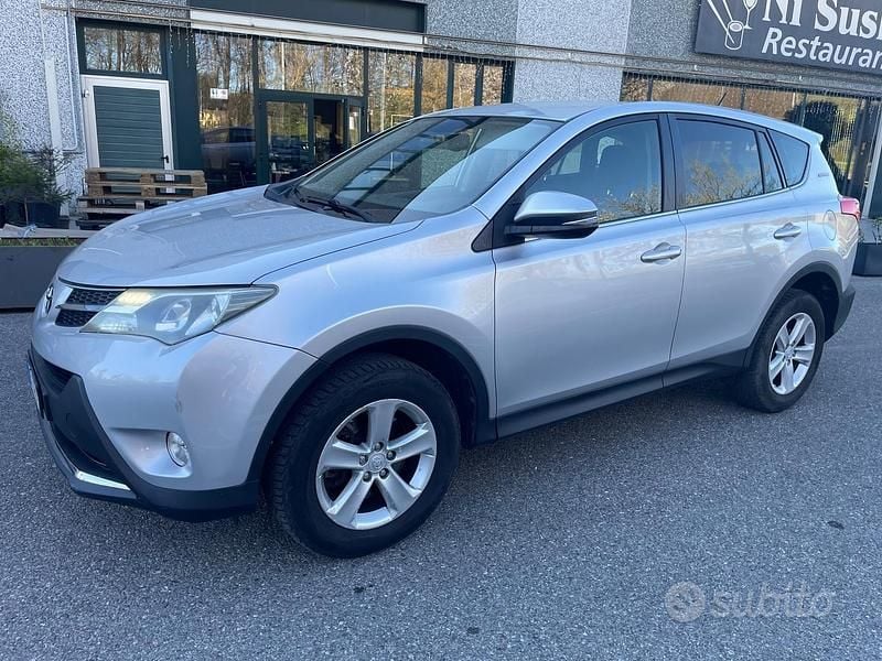 Usata Toyota RAV4 124 CV (91 kW) 2014 Grigio SUV