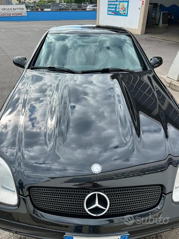 Usata Mercedes SLK200 192 CV (141 kW) 1998 Nero Cabrio