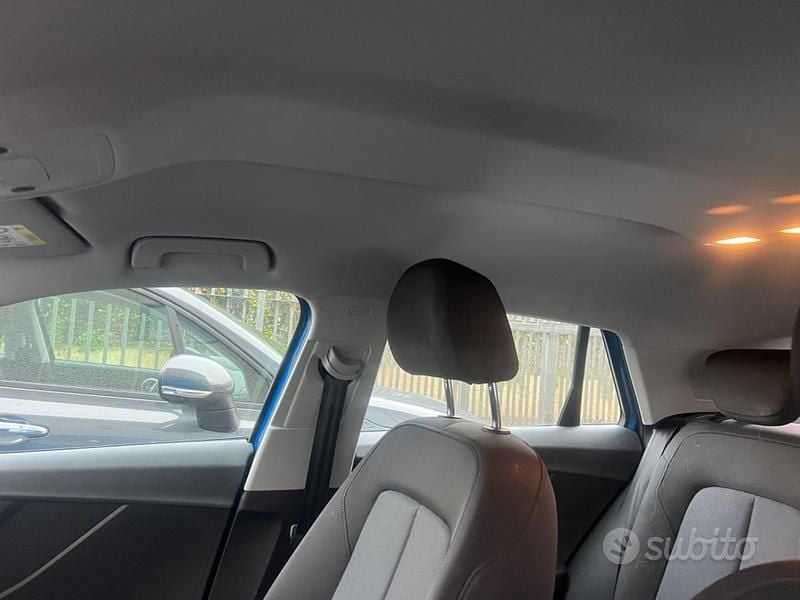 Usata Audi Q2 115 CV (84 kW) 2018 Blu SUV