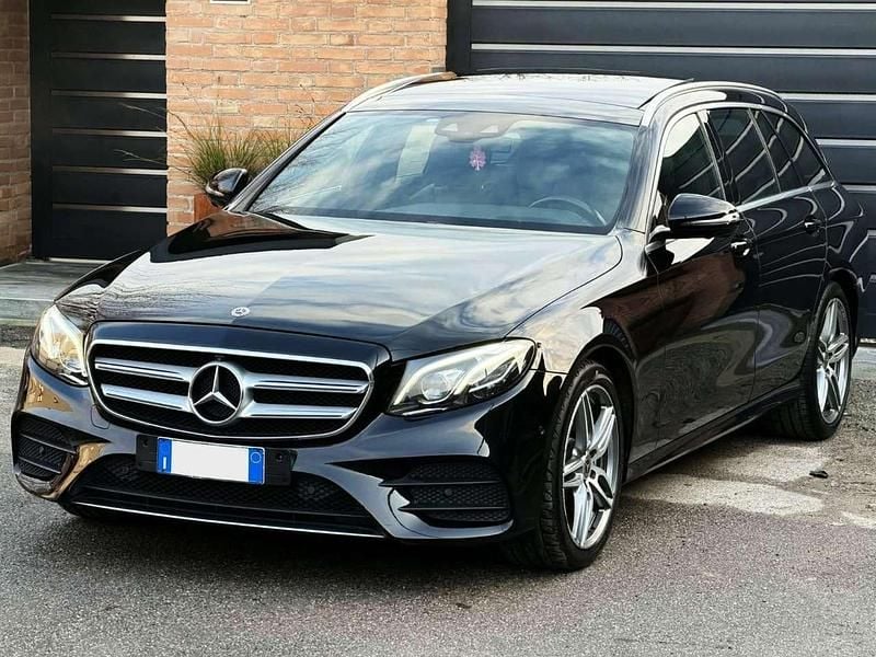 Usata Mercedes E350 AMG 258 CV (189 kW) 2018 Nero Station wagon