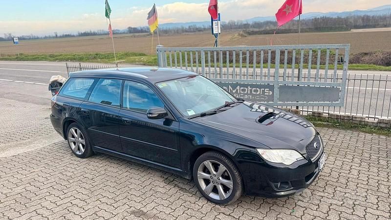 Usata Subaru Legacy 149 CV (109 kW) 2009 Nero Station wagon