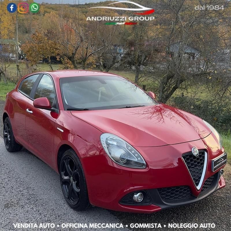 Rosso Usata 2017 Alfa Romeo Giulietta Tre volumi | 10.290 € (Buon prezzo) - Immagine 1/4