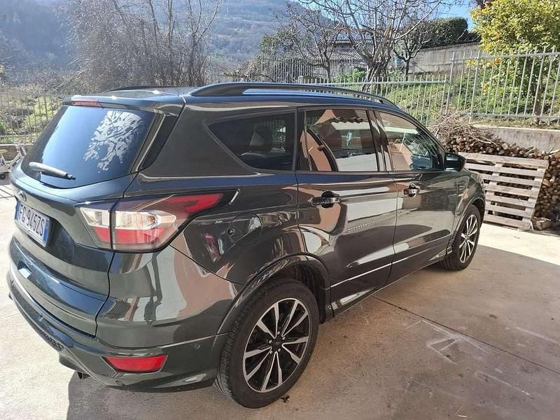 Usata Ford Kuga ST-Line 120 CV (88 kW) 2017 SUV