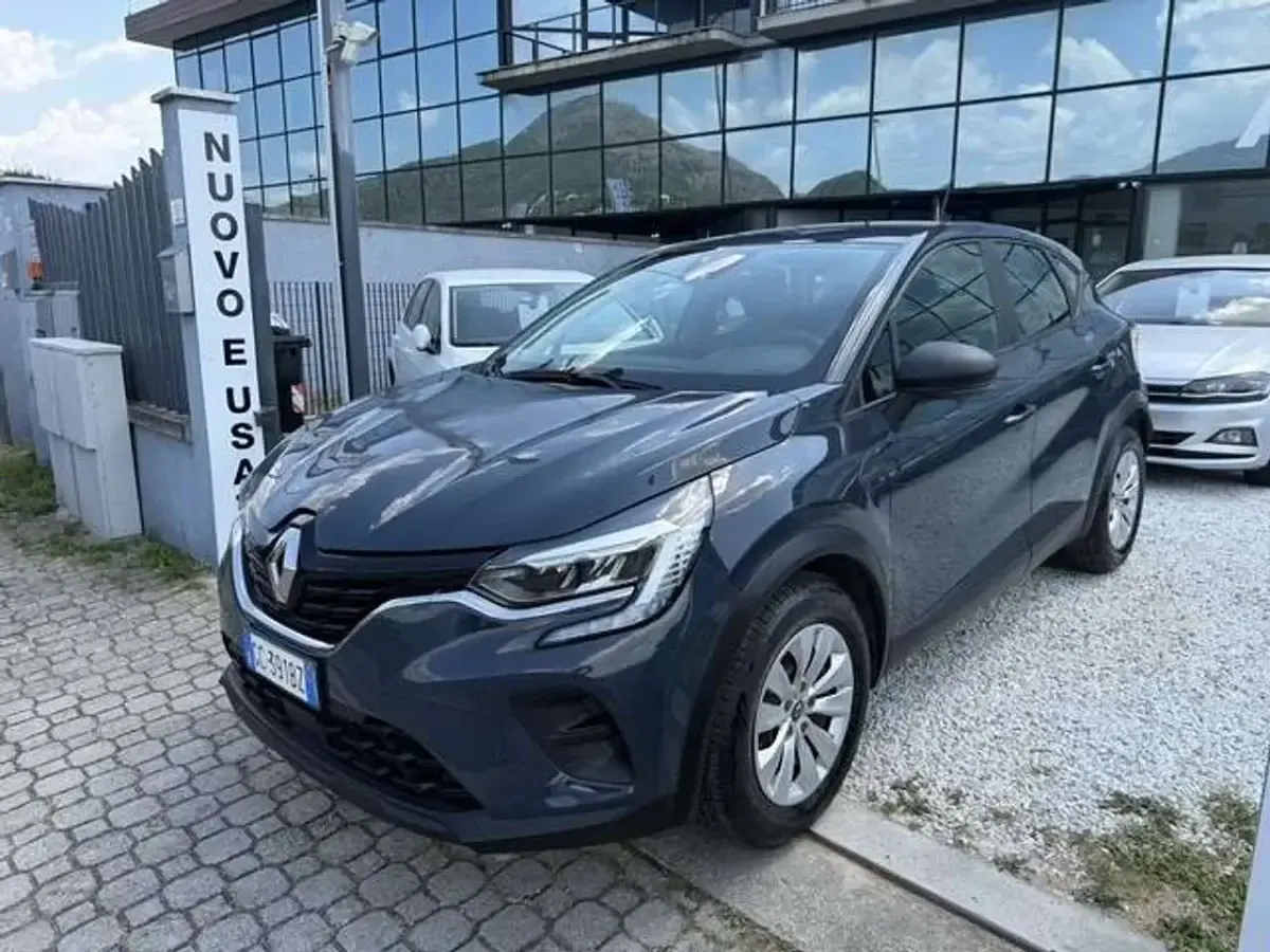 Usata Renault Captur Zen 101 CV (74 kW) 2020 Piombo SUV