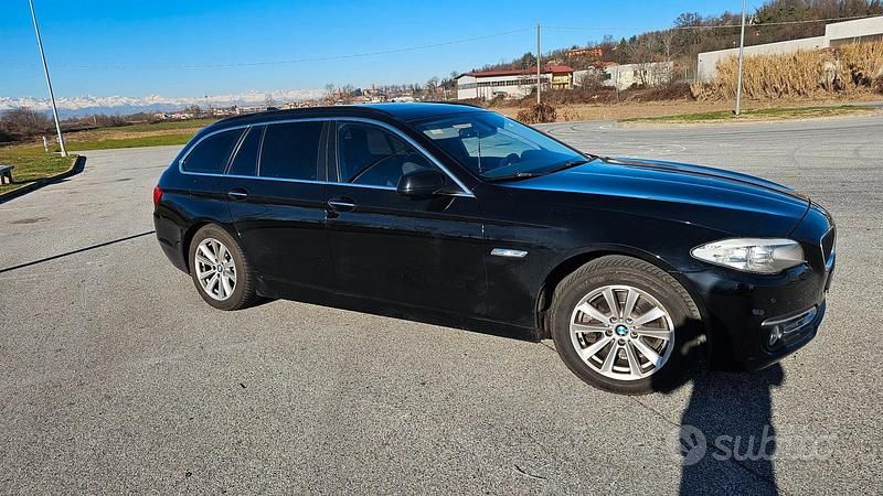 Usata BMW 520 184 CV (135 kW) 2012 Nero Station wagon