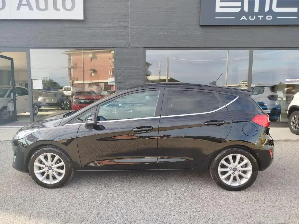 Usata Ford Fiesta Titanium 101 CV (74 kW) 2020 Nero Utilitaria