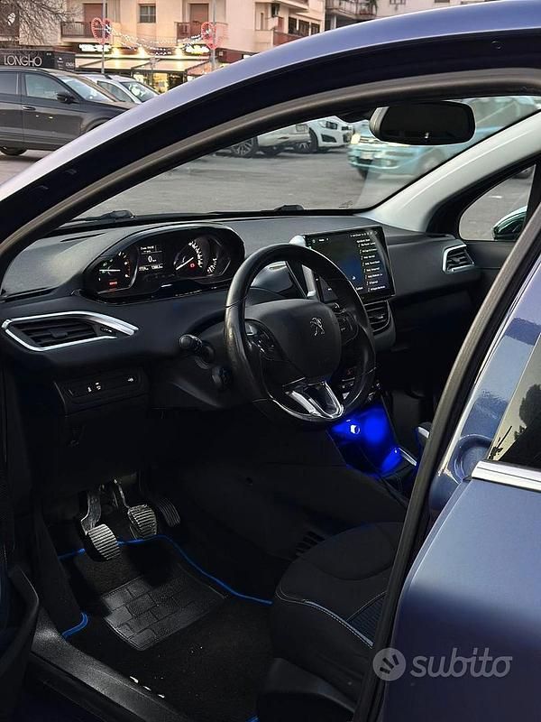 Usata Peugeot 208 Allure 2013 Utilitaria