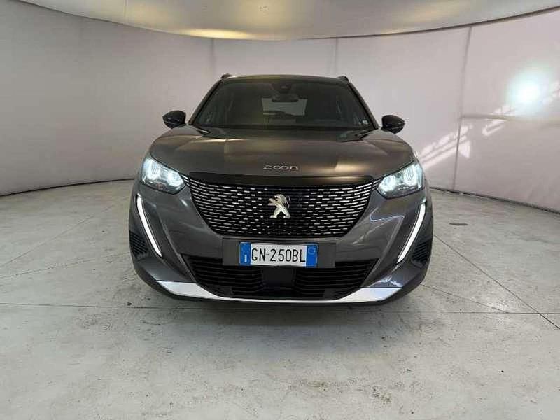 Usata Peugeot 2008 Allure 131 CV (96 kW) 2023 Grigio metallizzato scuro SUV