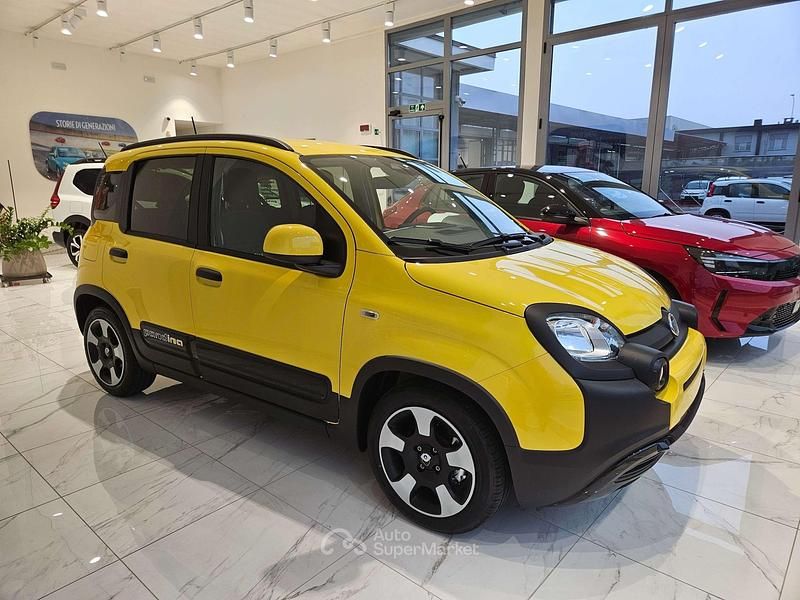 Giallo Nuova 2025 Fiat Panda S Due volumi | 14.900 € - Immagine 1/4