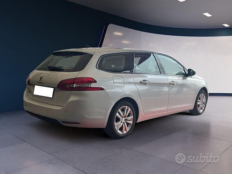 Usata Peugeot 308 SW Business-Line 131 CV (96 kW) 2019 Bianco Station wagon