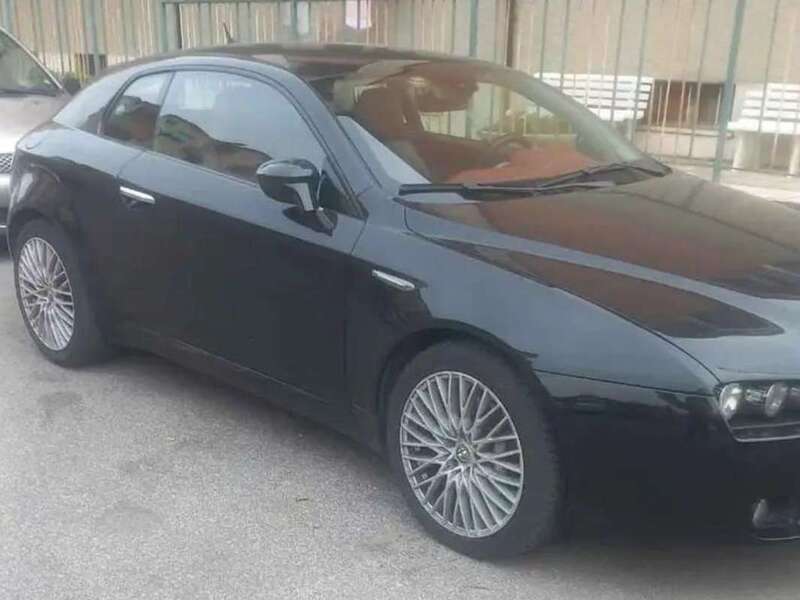 Usato 2007 Alfa Romeo Brera 2.4 Diesel 209 CV (9.000 €)