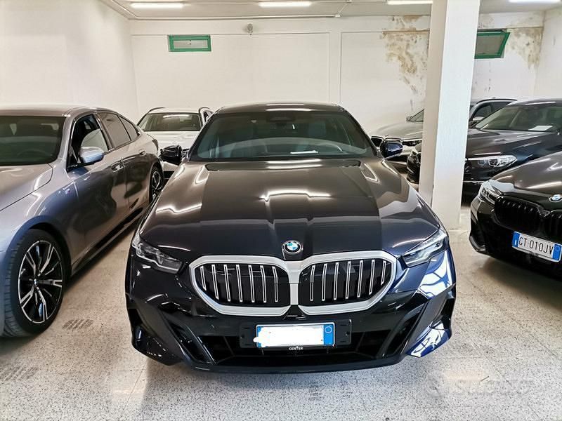 Usata BMW 520 M Sport 197 CV (144 kW) 2023 Nero Berlina