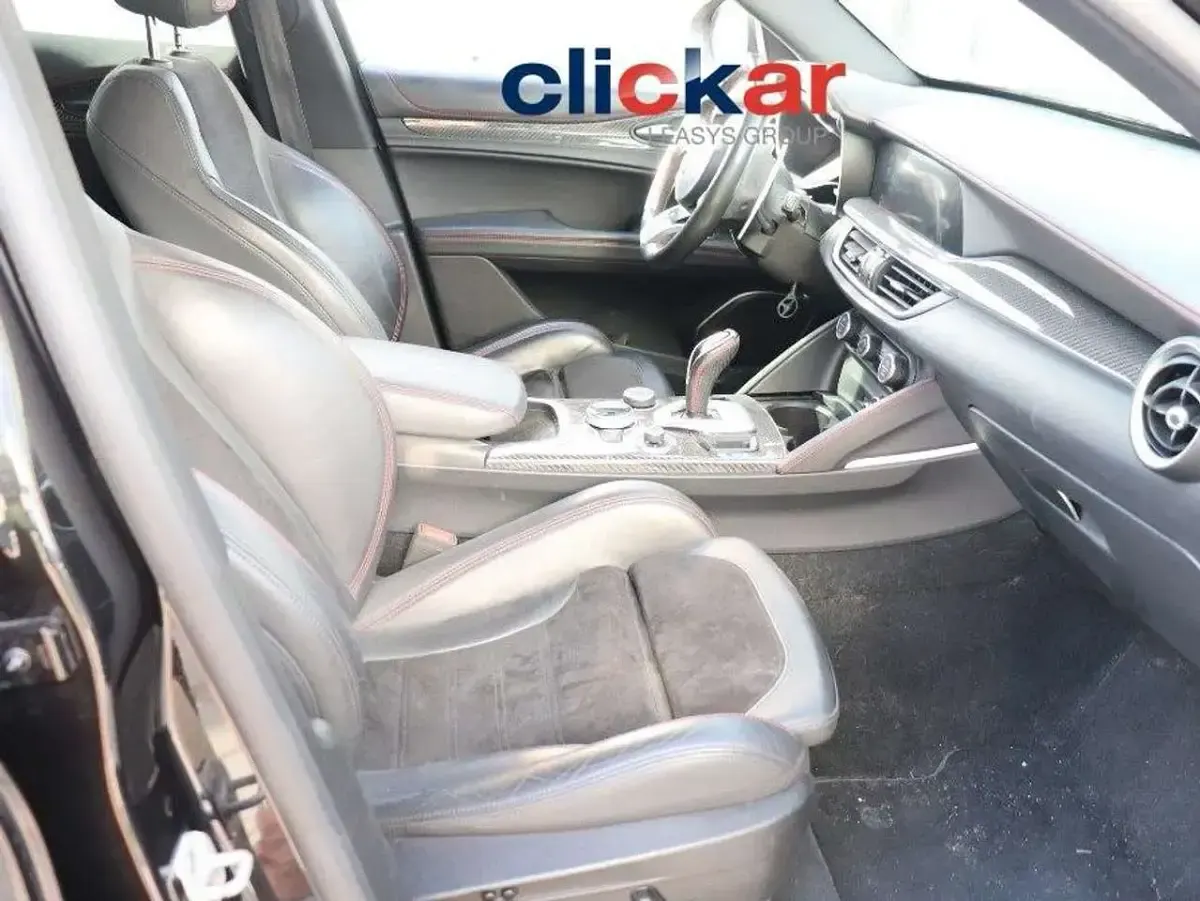 Usata Alfa Romeo Stelvio Estrema 209 CV (153 kW) 2023 Nero SUV