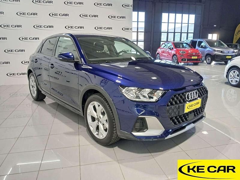 Usata Audi A1 110 CV (80 kW) 2023 Blu/azzurro SUV