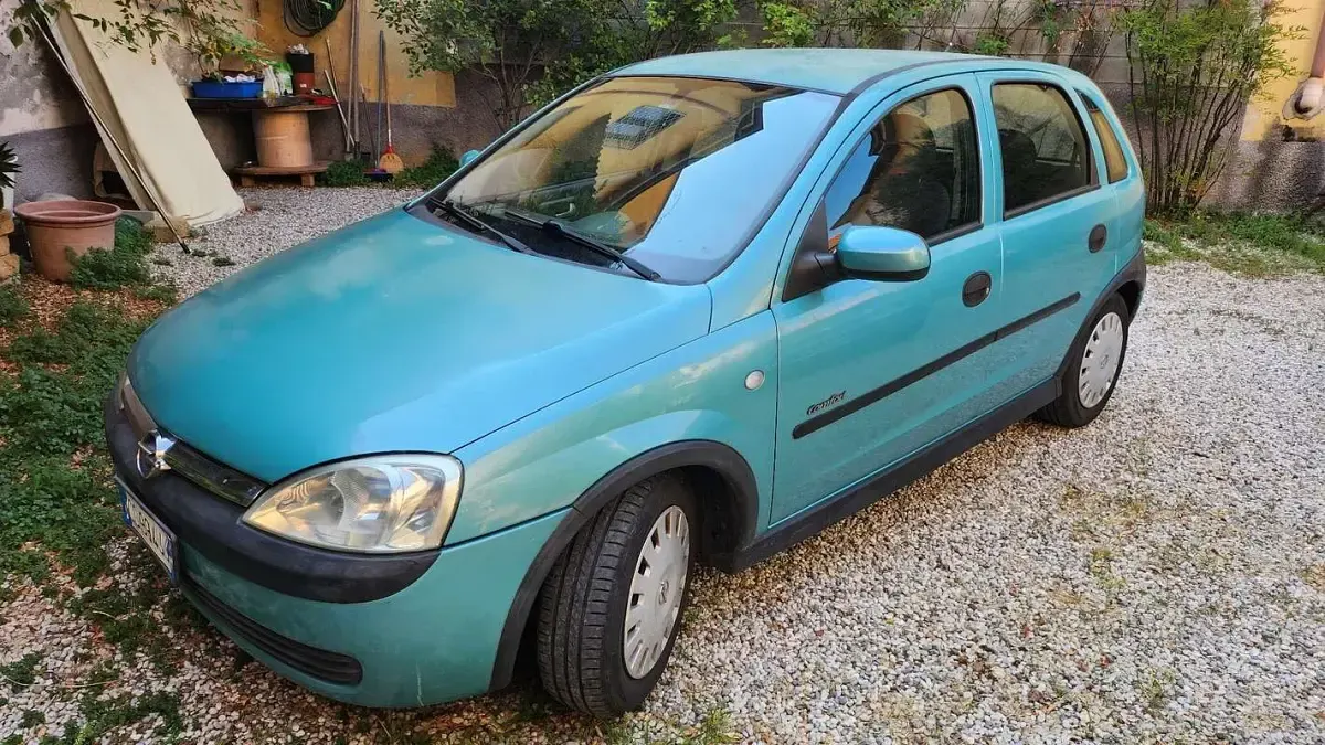 Usata Opel Corsa Comfort 75 CV (55 kW) 2002 Utilitaria
