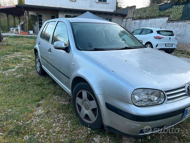 Usata VW Golf IV 110 CV (80 kW) 2000 Grigio Berlina