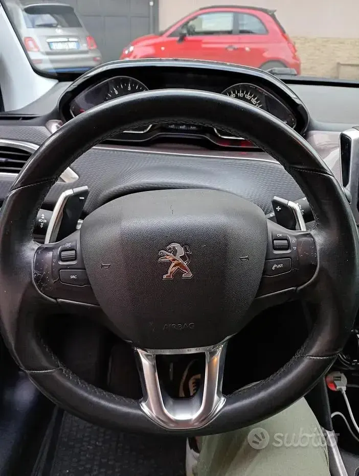 Usata Peugeot 2008 Active 92 CV (67 kW) 2015 SUV