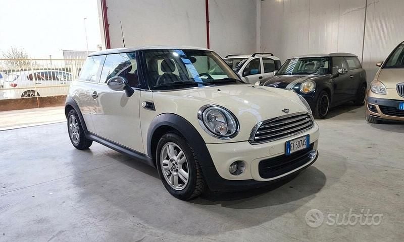 Usata Mini ONE 75 CV (55 kW) 2013 Bianco Utilitaria