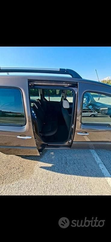 Usata Renault Kangoo 110 CV (80 kW) 2014 Marrone Monovolume