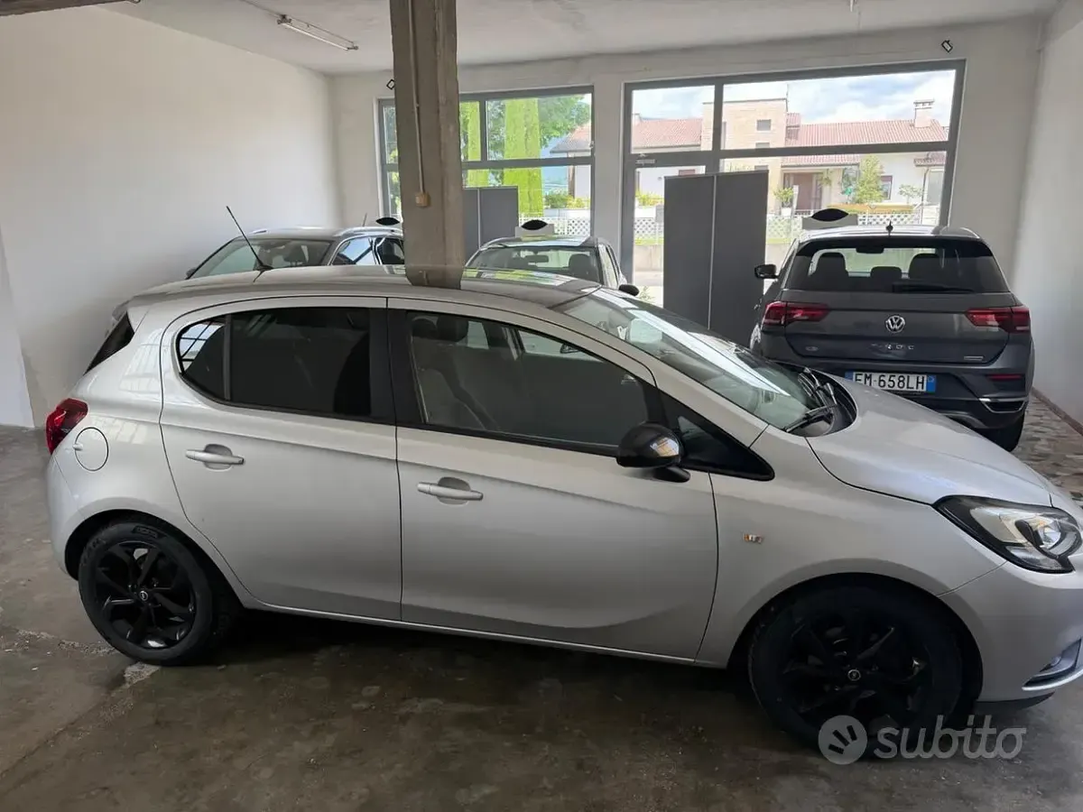 Usata Opel Corsa 75 CV (55 kW) 2018 Grigio Utilitaria