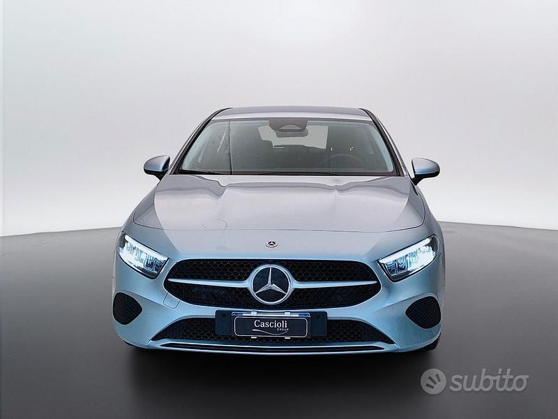 Usata Mercedes A180 Advanced 116 CV (85 kW) 2025 Argento Berlina