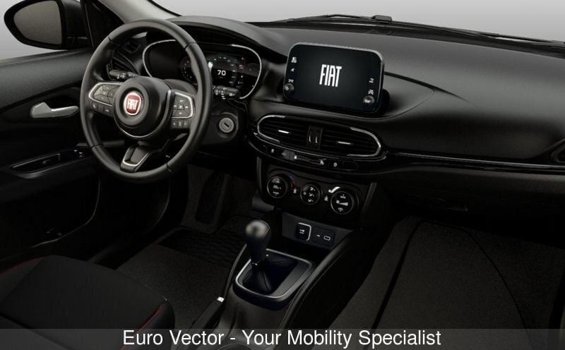 Usata Fiat Tipo Red 131 CV (96 kW) 2022 Rosso Utilitaria