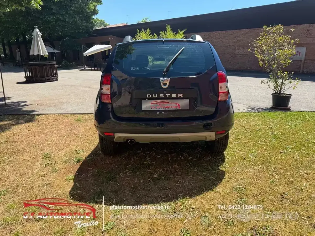 Usata Dacia Duster 105 CV (77 kW) 2015 Bluazzurro SUV