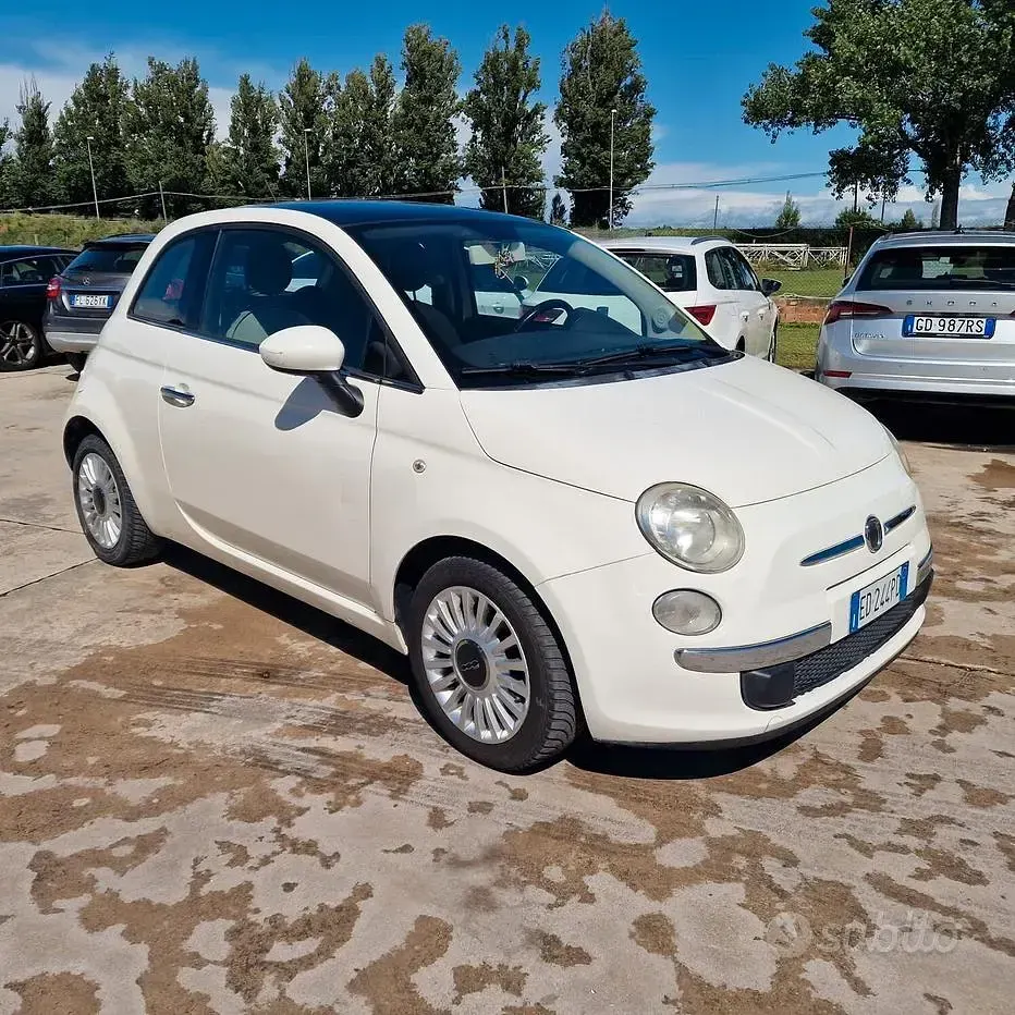 Usata Fiat 500 Lounge 69 CV (50 kW) 2011 Bianco Berlina