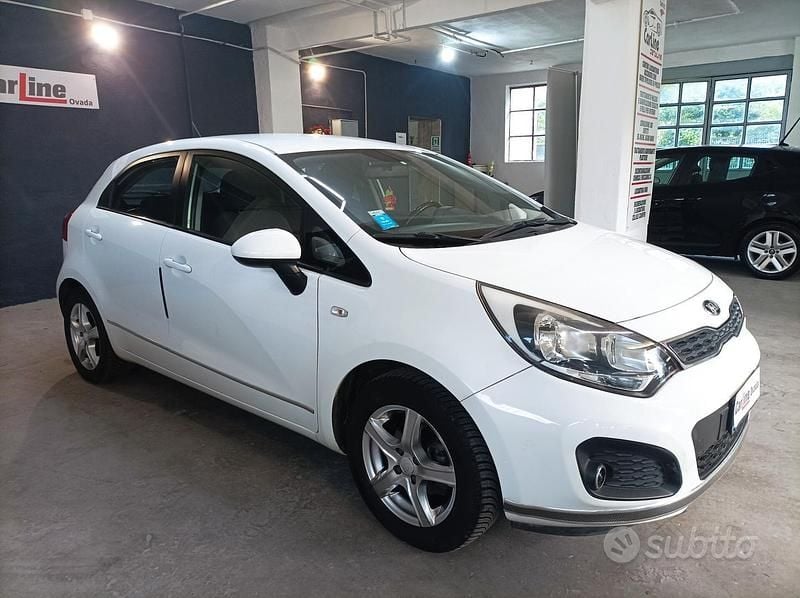 Usata Kia Rio Active 75 CV (55 kW) 2014 Bianco Berlina