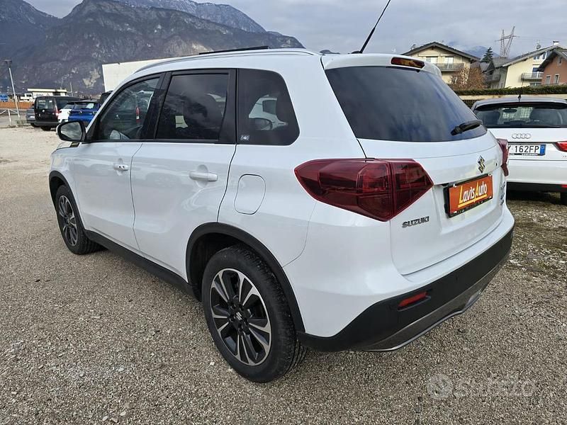 Usata Suzuki Vitara 129 CV (94 kW) 2021 Bianco SUV