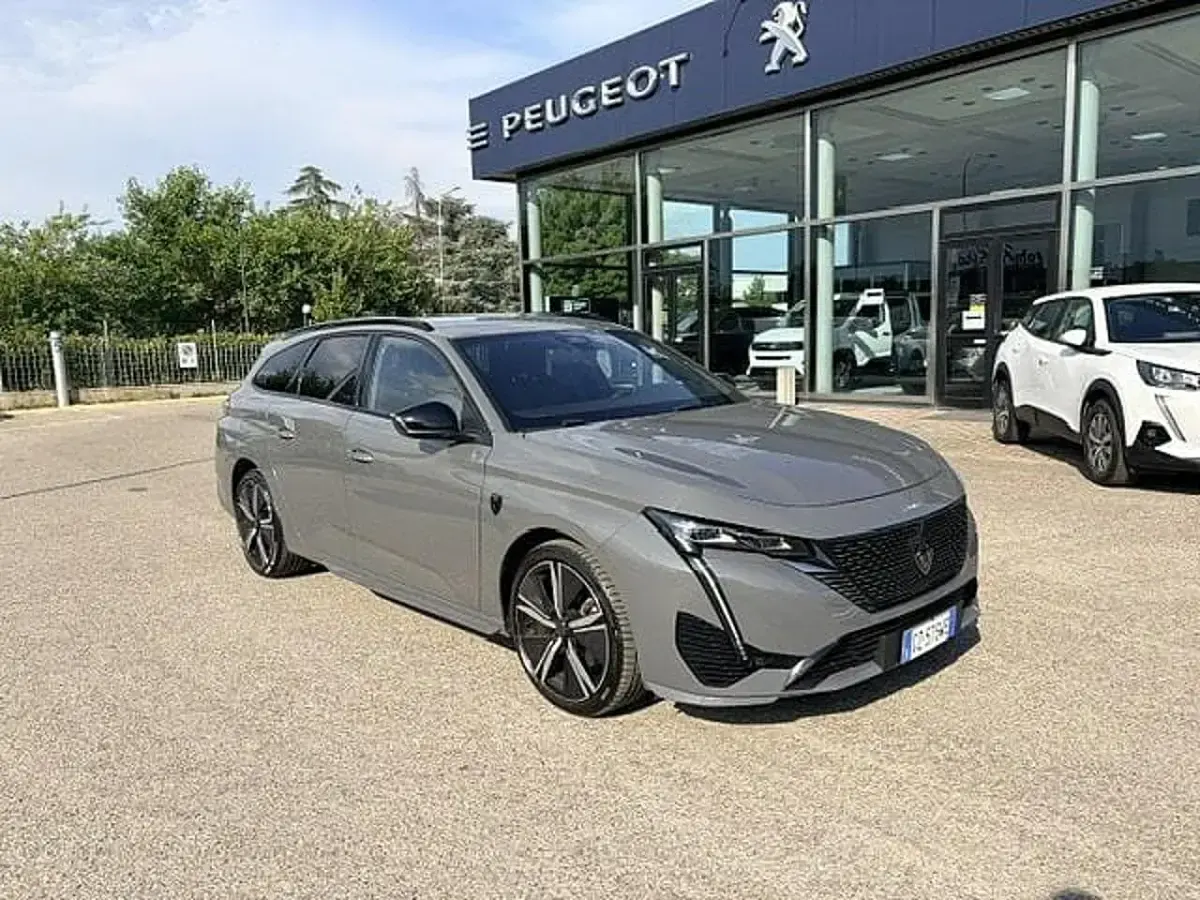 Usata Peugeot 308 GT 131 CV (96 kW) 2025 Grigio Station wagon