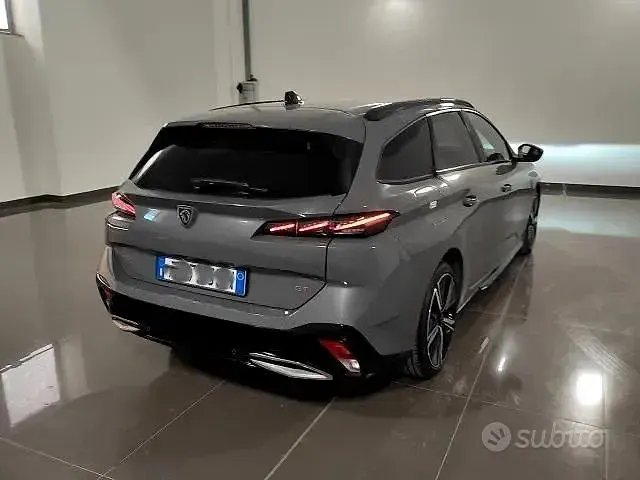 Usata Peugeot 308 SW GT 131 CV (96 kW) 2024 Grigio Station wagon