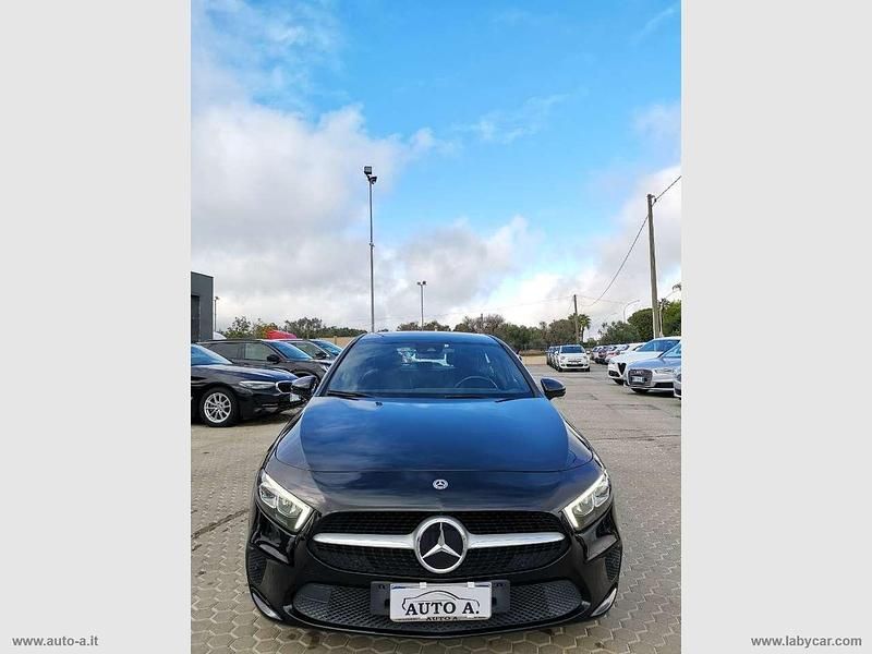Usata Mercedes A180 Business 116 CV (85 kW) 2020 Nero Berlina