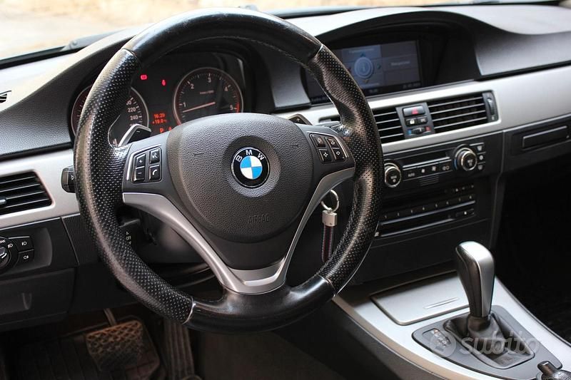 Usata BMW 330 M Sport 231 CV (169 kW) 2007 Nero Coupé