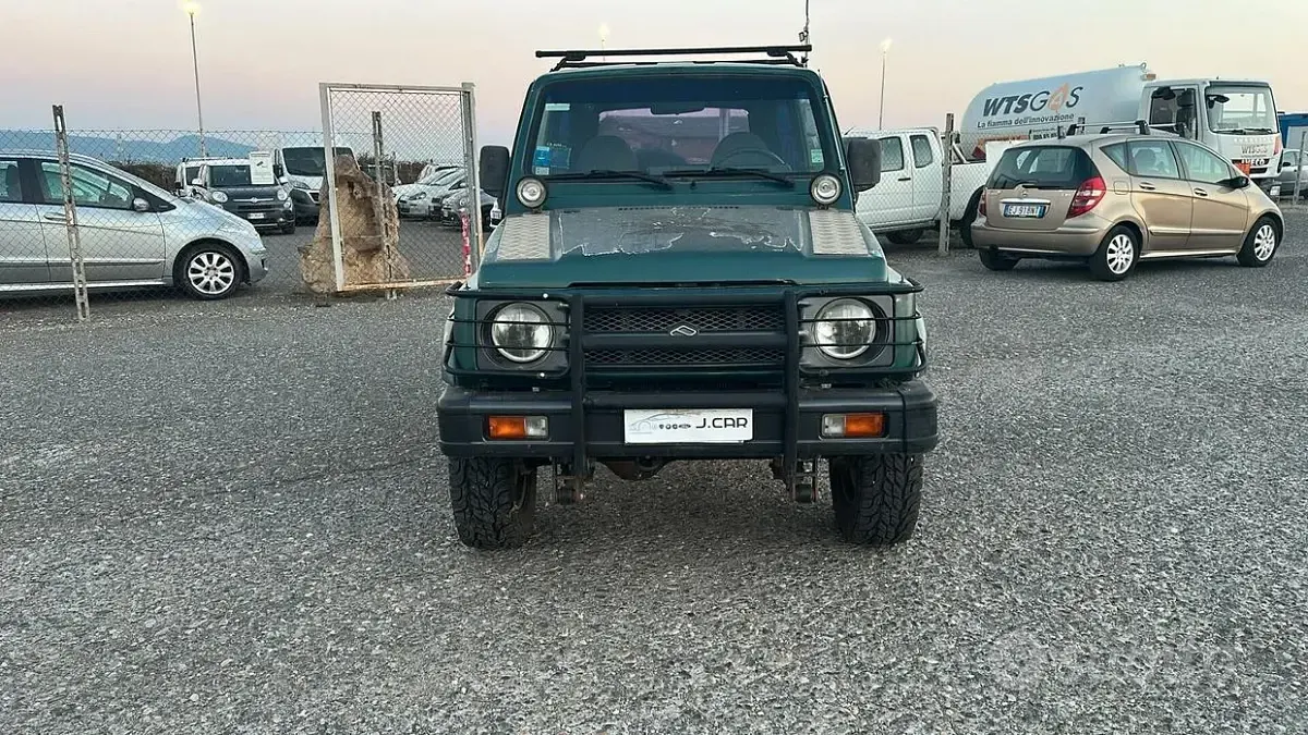 Usata Suzuki Samurai 69 CV (50 kW) 1998 Verde SUV