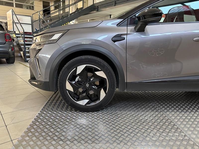 Usata Renault Captur Techno 91 CV (66 kW) 2025 Grigio SUV