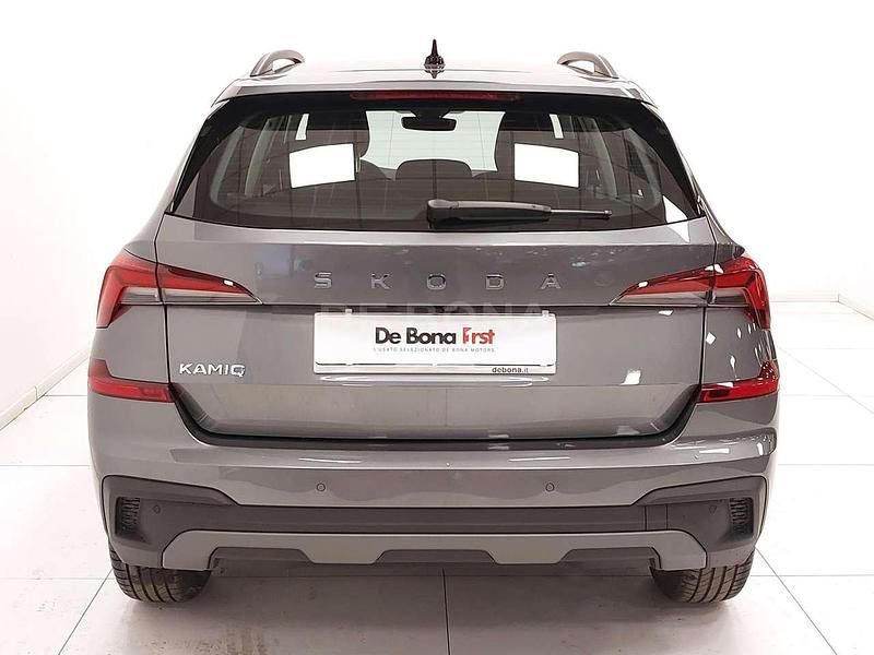 Usata Skoda Kamiq Selection 95 CV (69 kW) 2024 Grigio graphite metallizzato SUV