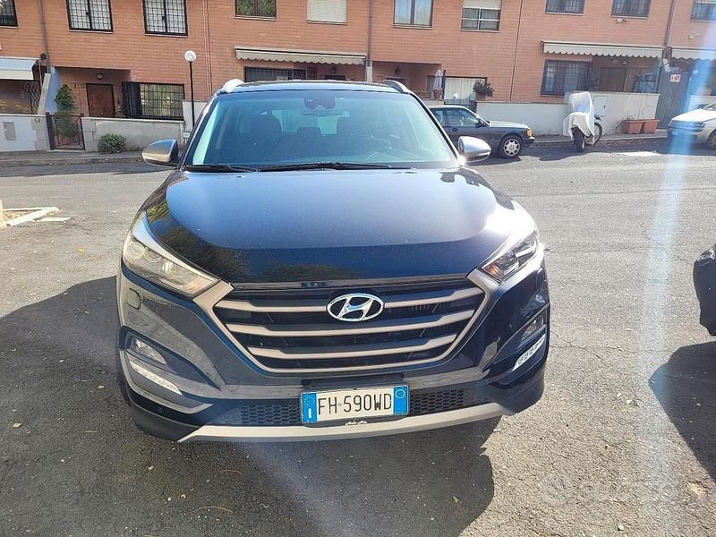 Nero Usata 2017 Hyundai Tucson SUV | 12.000 € (Super prezzo) - Immagine 1/4