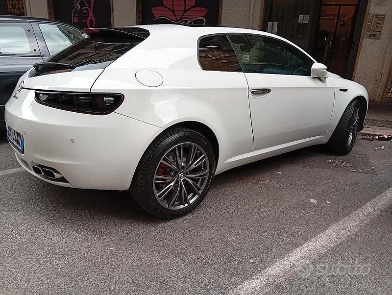 Usata Alfa Romeo Brera 170 CV (125 kW) 2010 Bianco Coupé