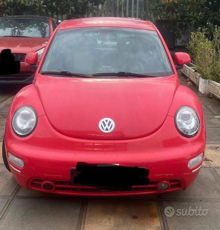 Usata VW New Beetle 150 CV (110 kW) 2000 Rosso Utilitaria