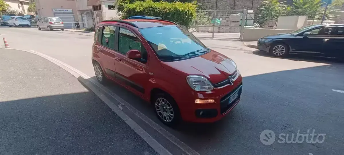 Usata Fiat Panda Lounge 69 CV (50 kW) 2012 Arancione Utilitaria
