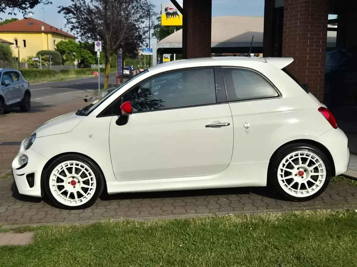 Usata Abarth 595 144 CV (105 kW) 2020 Bianco SUV