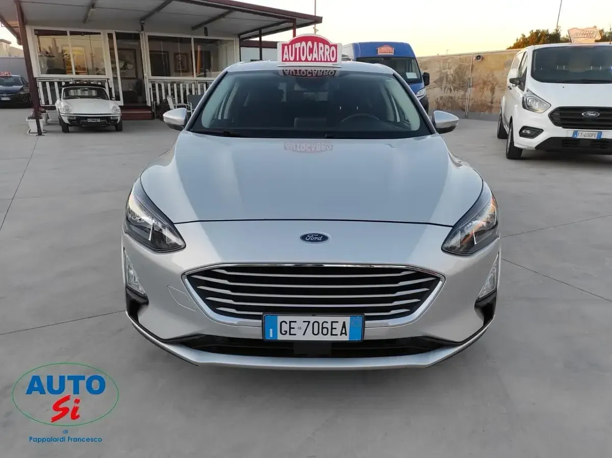 Usata Ford Focus 95 CV (69 kW) 2021 Argento Berlina